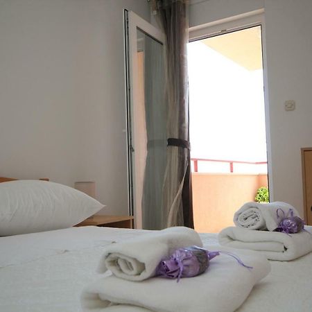 Comfort Sea View Apartment With Parking And Two Bedrooms Baška Voda Kültér fotó