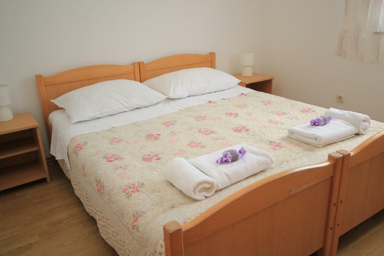 Comfort Sea View Apartment With Parking And Two Bedrooms Baška Voda Kültér fotó