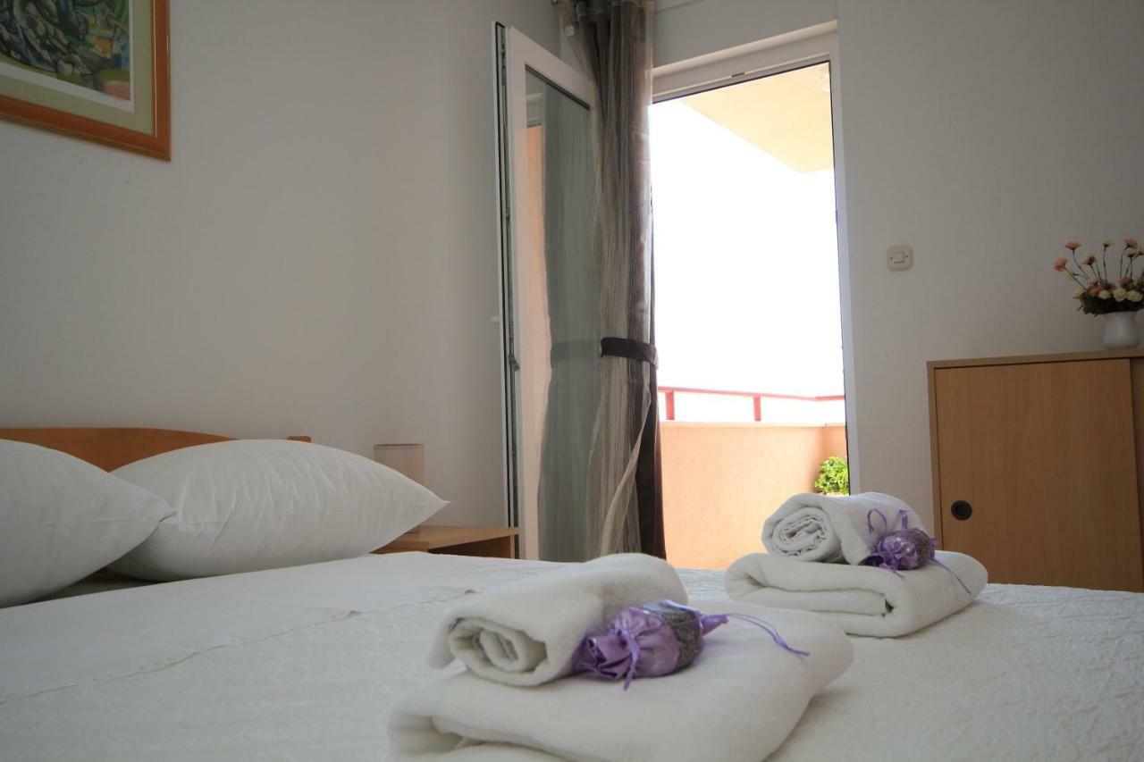 Comfort Sea View Apartment With Parking And Two Bedrooms Baška Voda Kültér fotó
